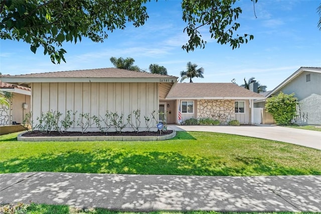 16381 Magellan Ln, Huntington Beach, CA 92647 - photo 8