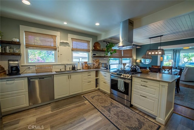 922 W 3rd St, San Pedro, CA 90731 - photo 1
