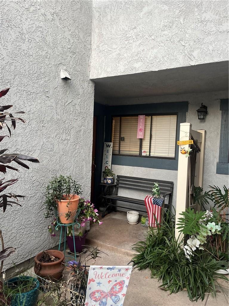20651 Roscoe Blvd Unit I, Winnetka, CA 91306 - photo 2