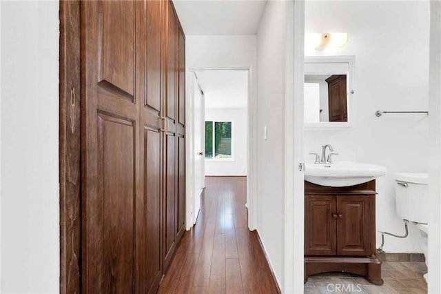 670 Wilshire Pl, Newbury Park, CA 91320 - photo 32