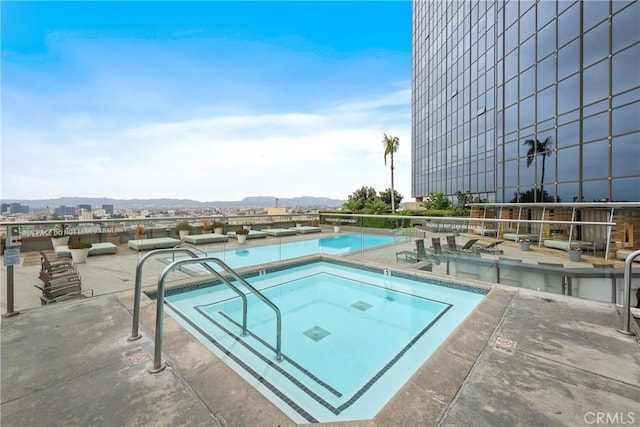 1100 Wilshire Blvd Unit 2607, Los Angeles, CA 90017 - photo 28