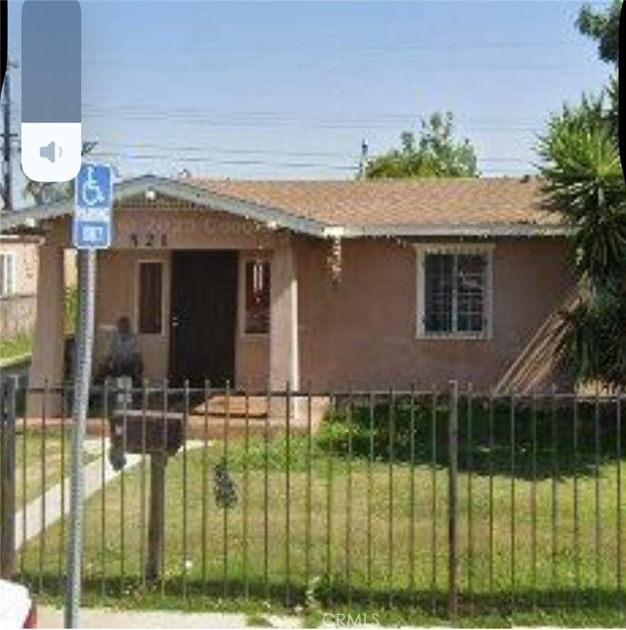 521 W Cherry St, Compton, CA 90222 - photo 1