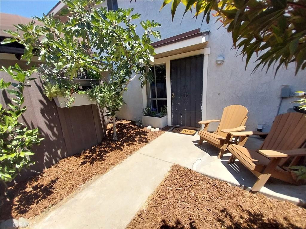 176 Whitney Ave Unit 2, Pomona, CA 91767 - photo 1