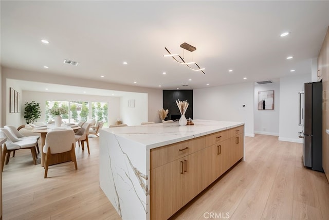 14126 Runnymede St, Van Nuys, CA 91405 - photo 3