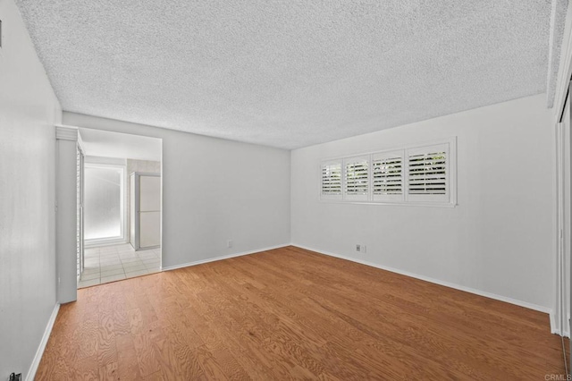 532 E Chestnut Ave, Orange, CA 92867 - photo 15