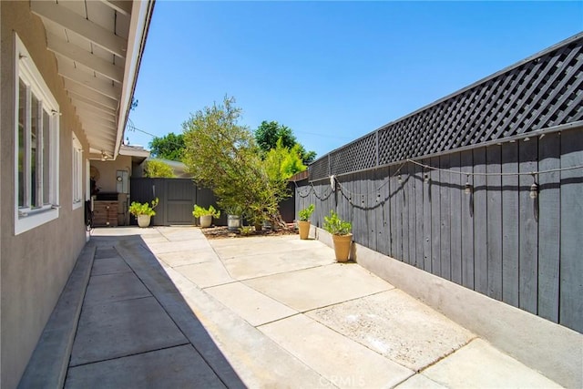 4809 Hasekian Dr, Tarzana, CA 91356 - photo 57