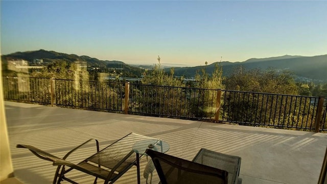 4430 Rosebank Dr, La Canada Flintridge, CA 91011 - photo 12