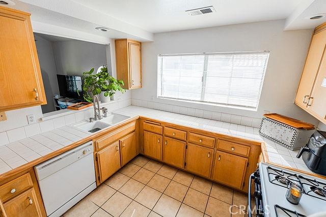 2621 S Montego Unit D, Ontario, CA 91761 - photo 6