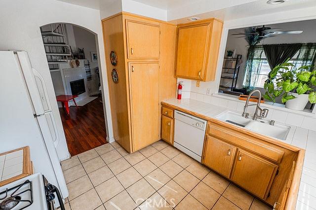 2621 S Montego Unit D, Ontario, CA 91761 - photo 13