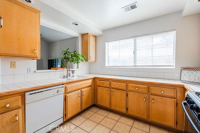 2621 S Montego Unit D, Ontario, CA 91761 - photo 4