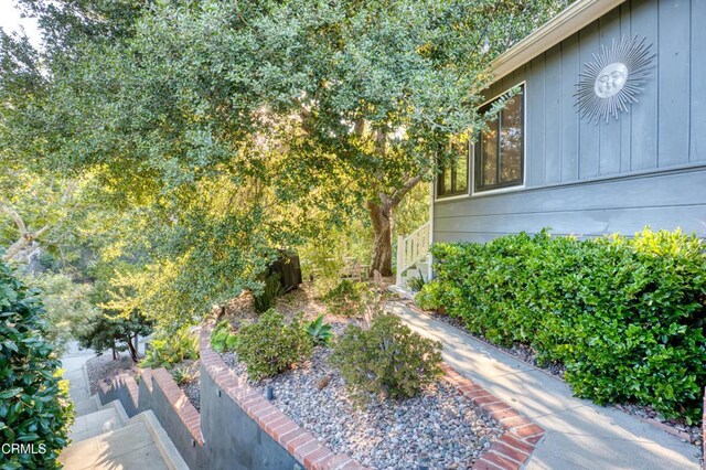354 Glenullen Dr, Pasadena, CA 91105 - photo 32
