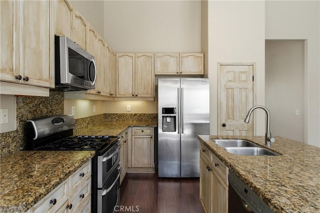 40918 Bouvier Ct, Murrieta, CA 92562 - photo 7
