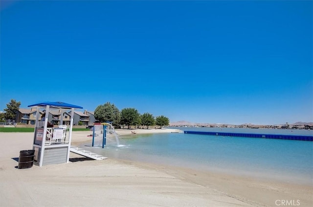 12865 Amberwood Ln, Victorville, CA 92395 - photo 40
