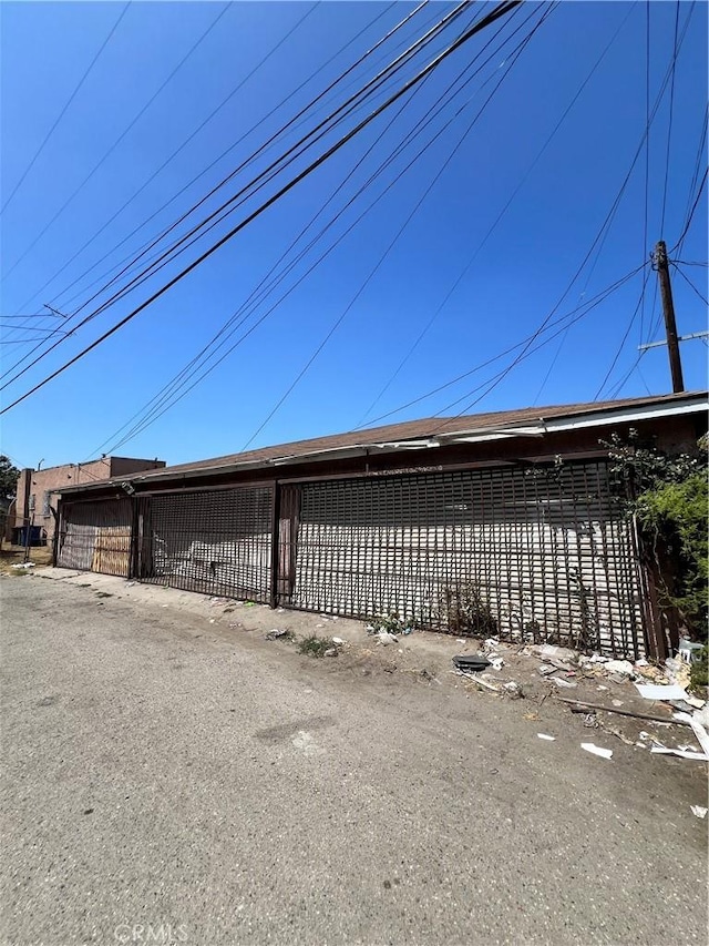 317 W 107th St, Los Angeles, CA 90003 - photo 4