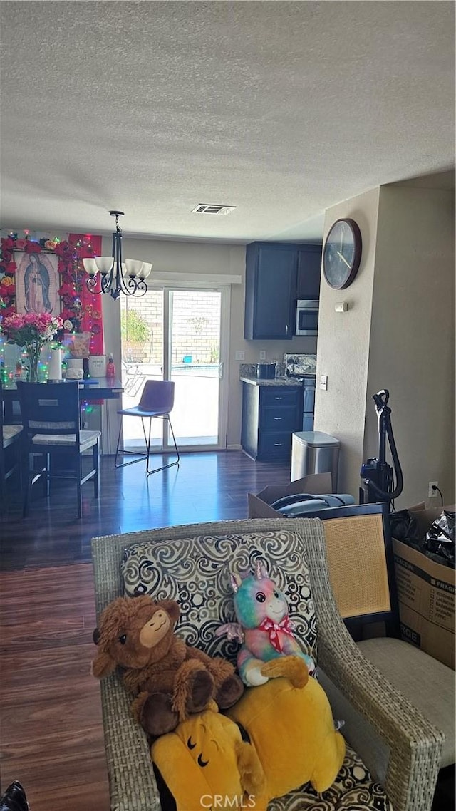 190 W Wilson St, Rialto, CA 92376 - photo 6