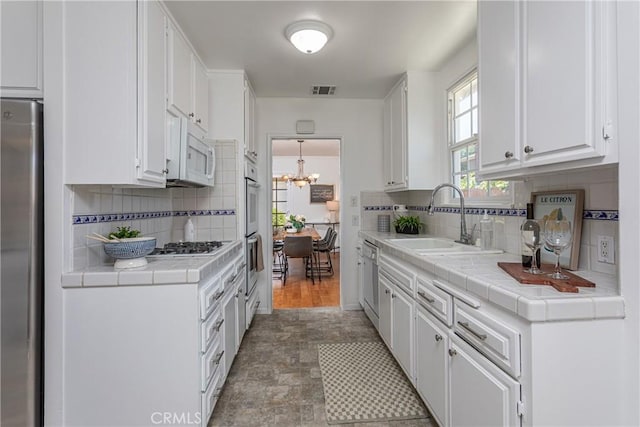 2958 N Buena Vista St, Burbank, CA 91504 - photo 13