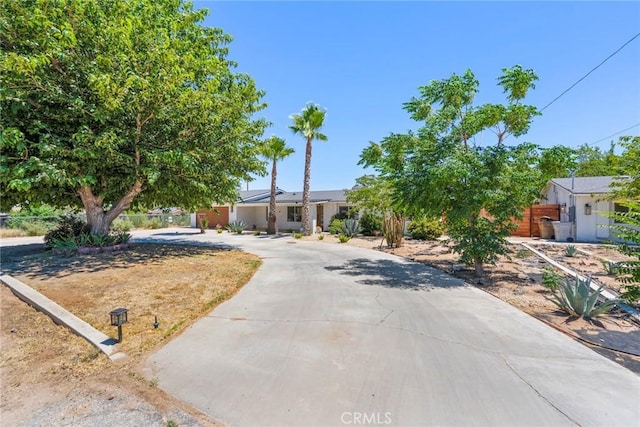 8263 3rd Ave, Hesperia, CA 92345 - photo 2
