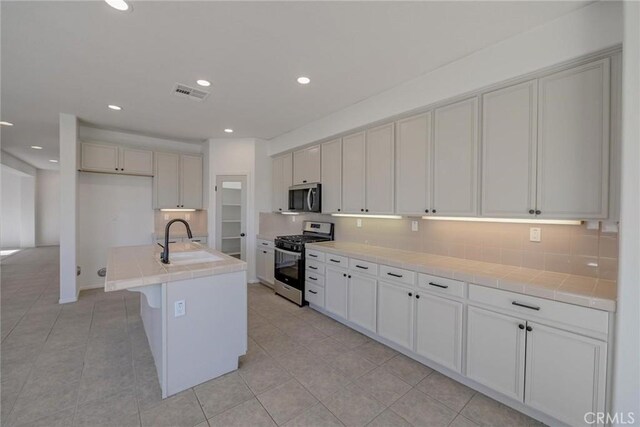 12478 Ojo Caliente St, Victorville, CA 92392 - photo 8