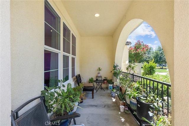 28727 Calle De La Paz Dr, Valencia, CA 91354 - photo 5