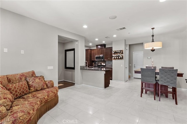 28727 Calle De La Paz Dr, Valencia, CA 91354 - photo 12