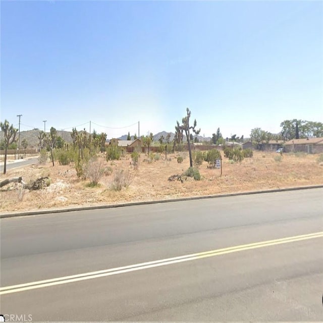 5872821 Yucca Trl, Yucca Valley, CA 92284 - photo 8