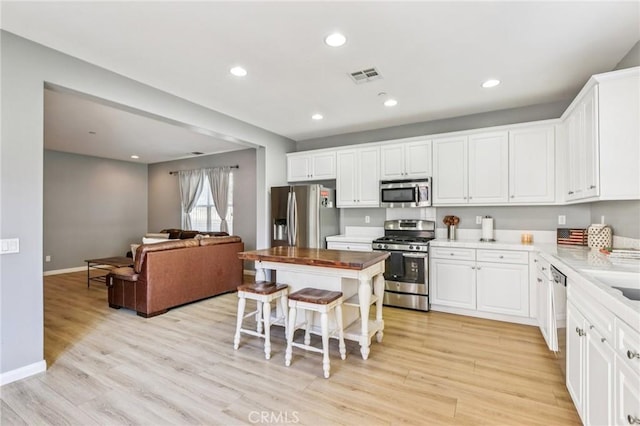 21982 Moveo Dr, Saugus, CA 91350 - photo 8