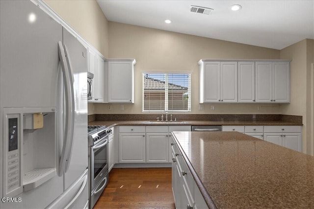 908 Valerie Ln, Tehachapi, CA 93561 - photo 13
