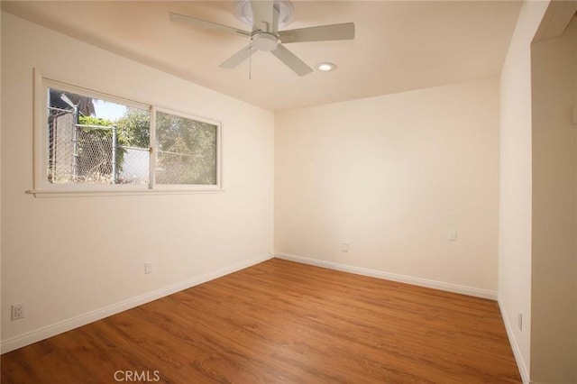13601 Simshaw Ave, Sylmar, CA 91342 - photo 17