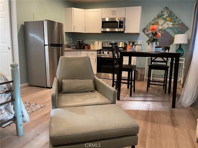 7226 Maynard Ave, West Hills, CA 91307 - photo 32