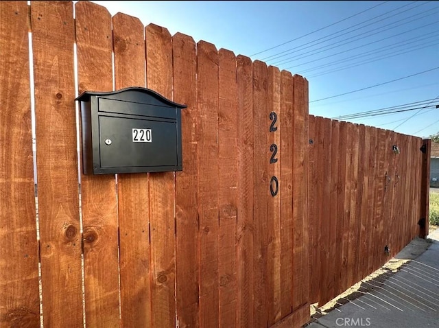 220 S 2nd Ave, Barstow, CA 92311 - photo 3