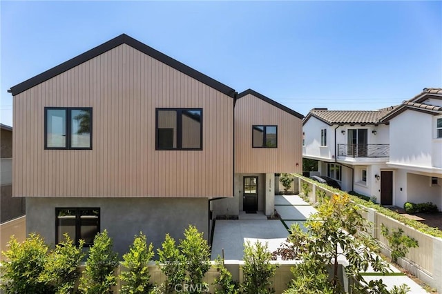 2206 Gates Ave Unit B, Redondo Beach, CA 90278 - photo 2