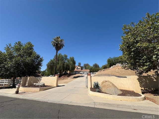 17905 Luna Ct, Riverside, CA 92504 - photo 1