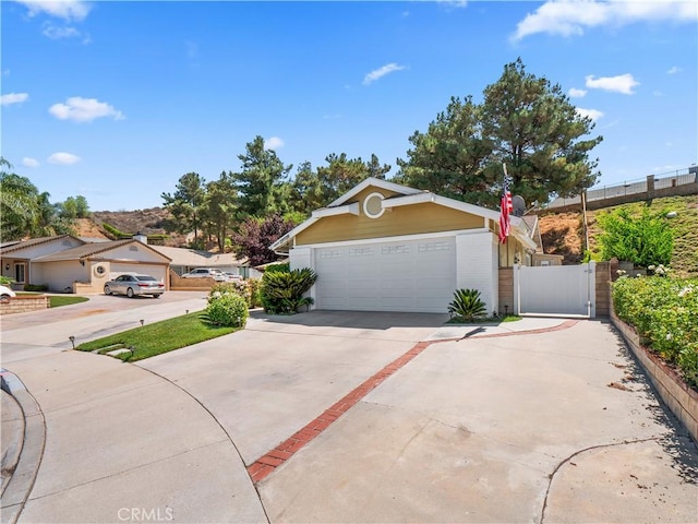 27728 Clark Ct, Saugus, CA 91350 - photo 2