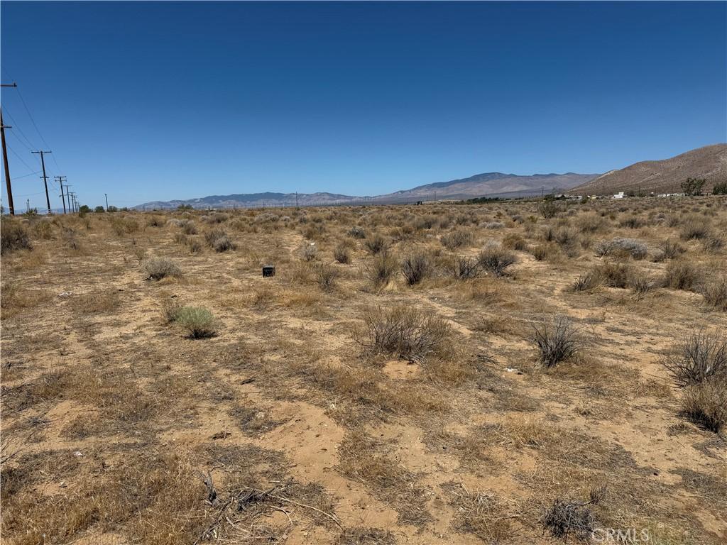 8155 Rosamond, Rosamond, CA 93536 - photo 3