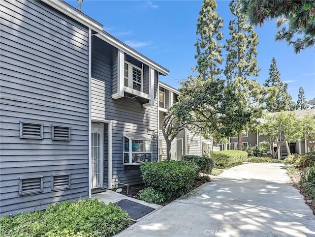 25505 Pine Creek Ln, Wilmington, CA 90744 - photo 4