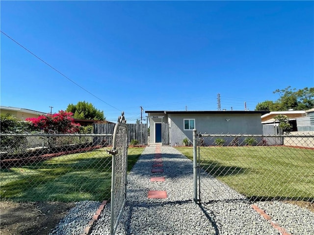 18456 10th St, Bloomington, CA 92316 - photo 2
