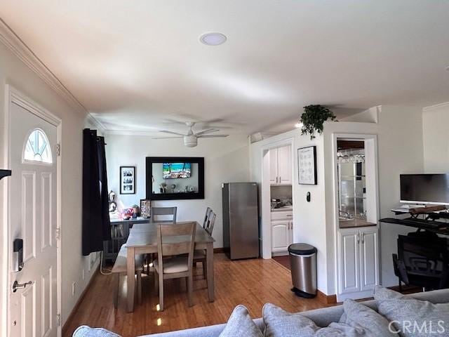 332 S Miraleste Dr Unit 229, San Pedro, CA 90732 - photo 2