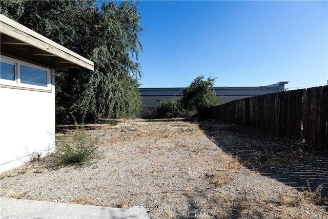 643 W Ramona Dr, Rialto, CA 92376 - photo 32