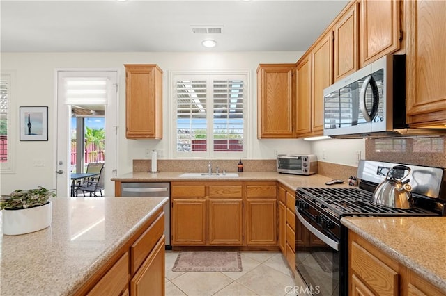 212 Hoch Way, Hemet, CA 92545 - photo 8