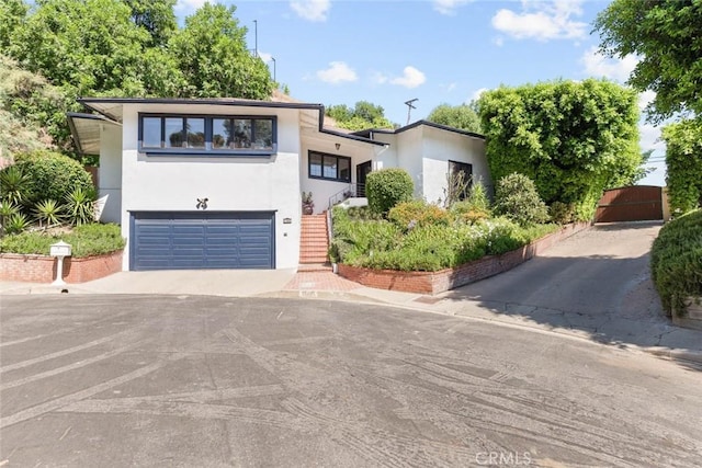 17861 Cathedral Pl, Encino, CA 91316 - photo 3