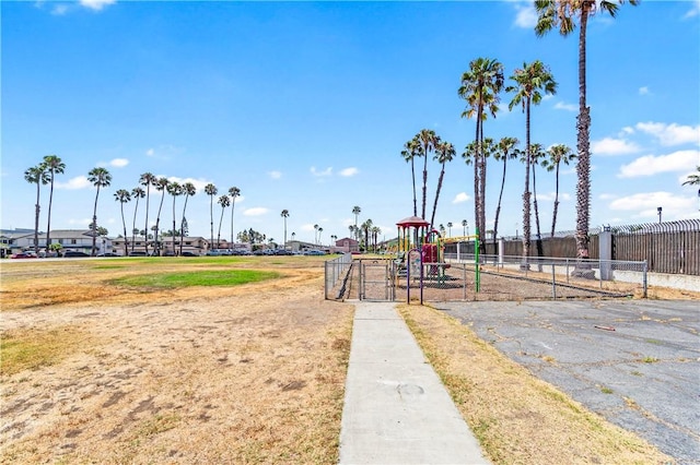 30 Camelback Ave N, Carson, CA 90745 - photo 39