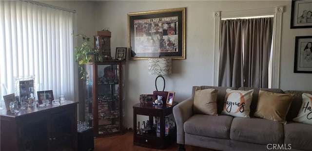 2002 N Salinas Ave, Los Angeles, CA 90059 - photo 3