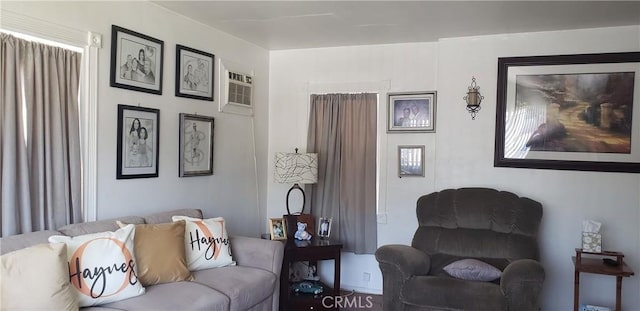 2002 N Salinas Ave, Los Angeles, CA 90059 - photo 2