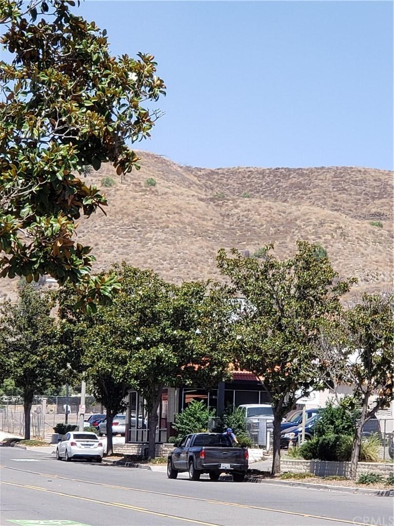 6 Main St, Lake Elsinore, CA 92530 - photo 4