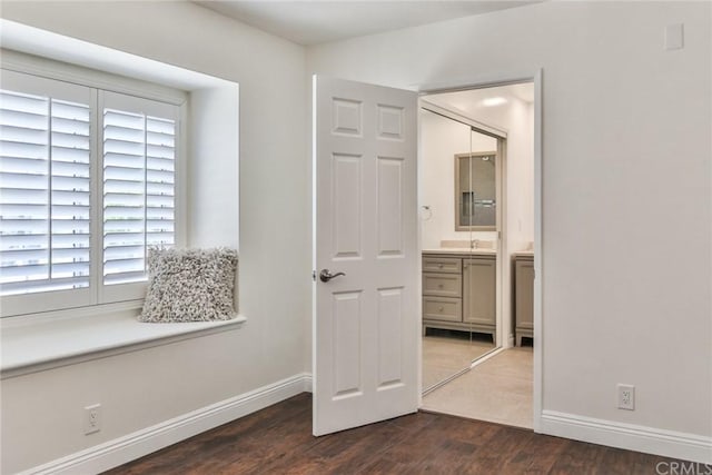 14862 Sabre Ln, Huntington Beach, CA 92647 - photo 29