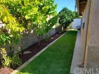 14862 Sabre Ln, Huntington Beach, CA 92647 - photo 37