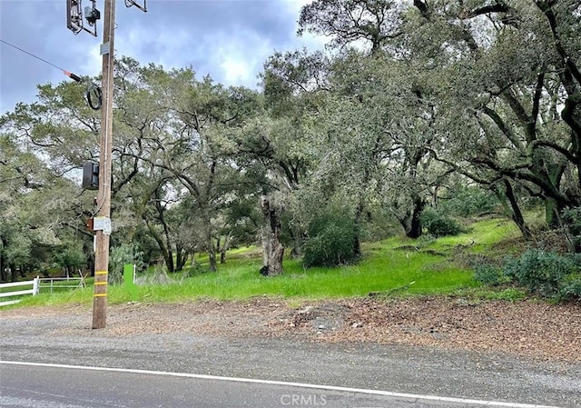 Listing photo 2 for 19334 Live Oak Cyn, Trabuco Canyon CA 92679