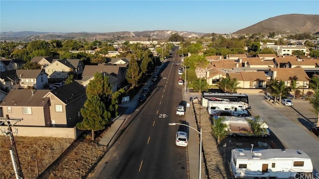 Listing photo 4 for 917 E Walnut Ave, Lompoc CA 93436