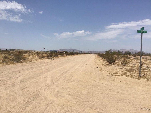 Listing photo 2 for 10 Serena St, Yermo CA 92398