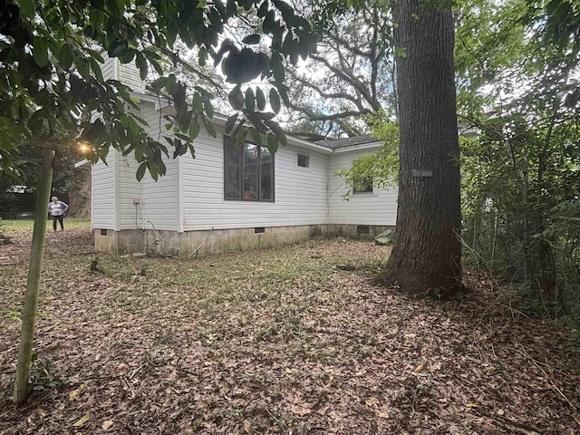 1208 Halifax Ct, Tallahassee, FL 32308 - view of side of home featuring crawl space
